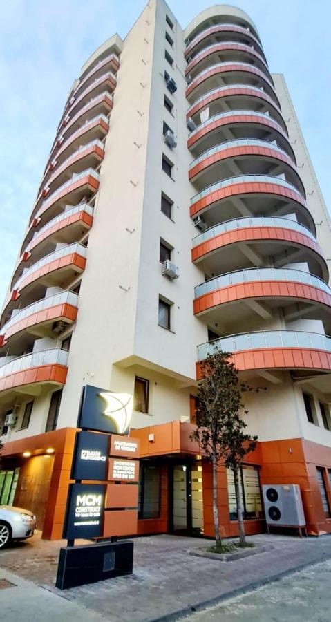 Red Accommodation Near Palas Mall Iasi Esterno foto